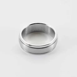 Bague homme ruban argenté personnalisée acier 7 mm