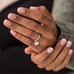 Bague jonc argent personnalisée médaille gravée initiale 10 mm