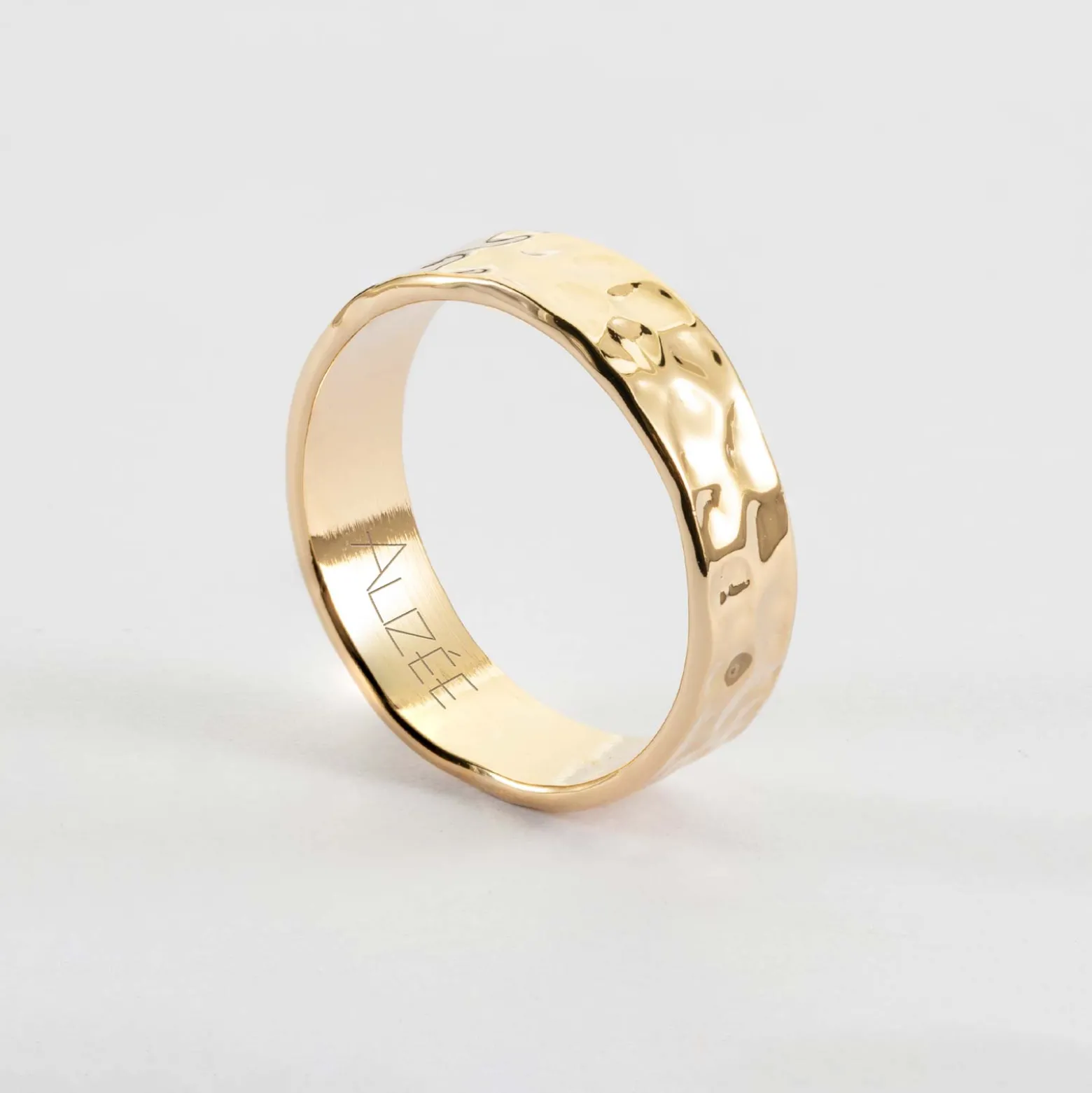 Bague martelée personnalisée plaqué or 5 mm