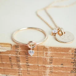 Bague mini coeur scintillant plaqué or
