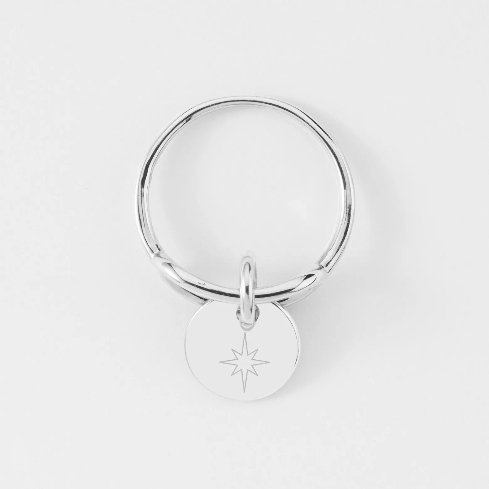 Bague ovale ouverte argent personnalisée médaille gravée 10 mm