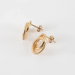 Boucles d'oreilles puces anneaux entrelacés plaqué or