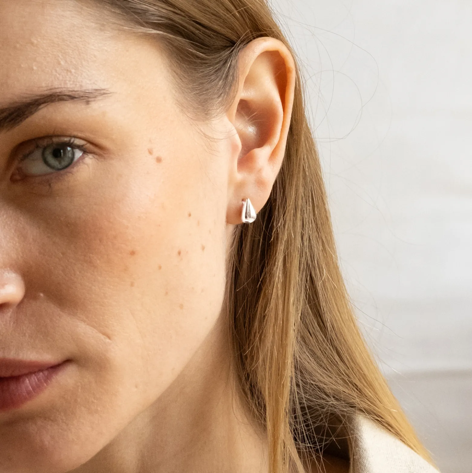 Boucles d'oreilles puces goutte 10 mm argent
