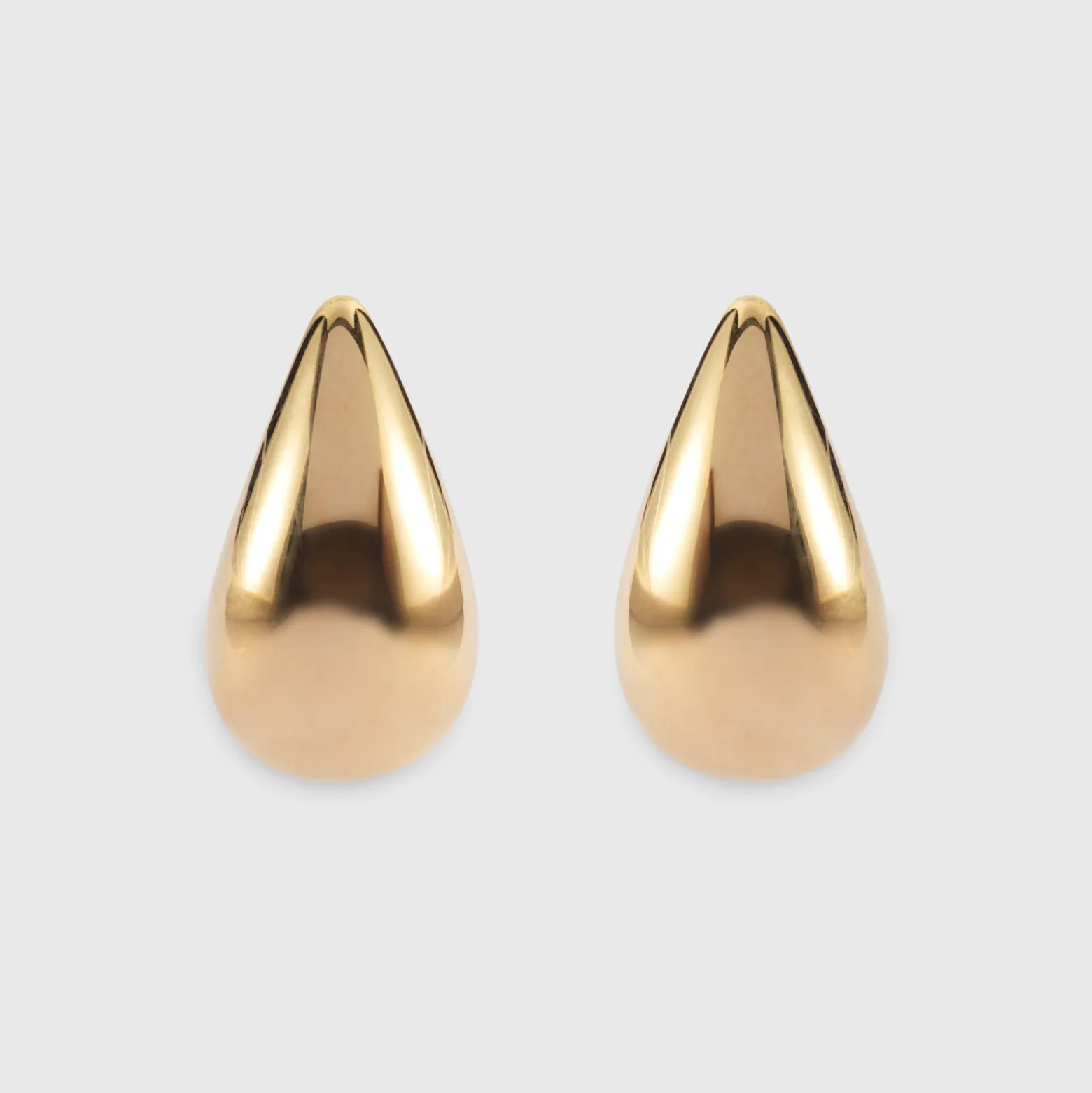 Boucles d'oreilles puces goutte 18 mm plaqué or