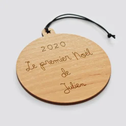 Boule de Noël personnalisée gravée bois ronde