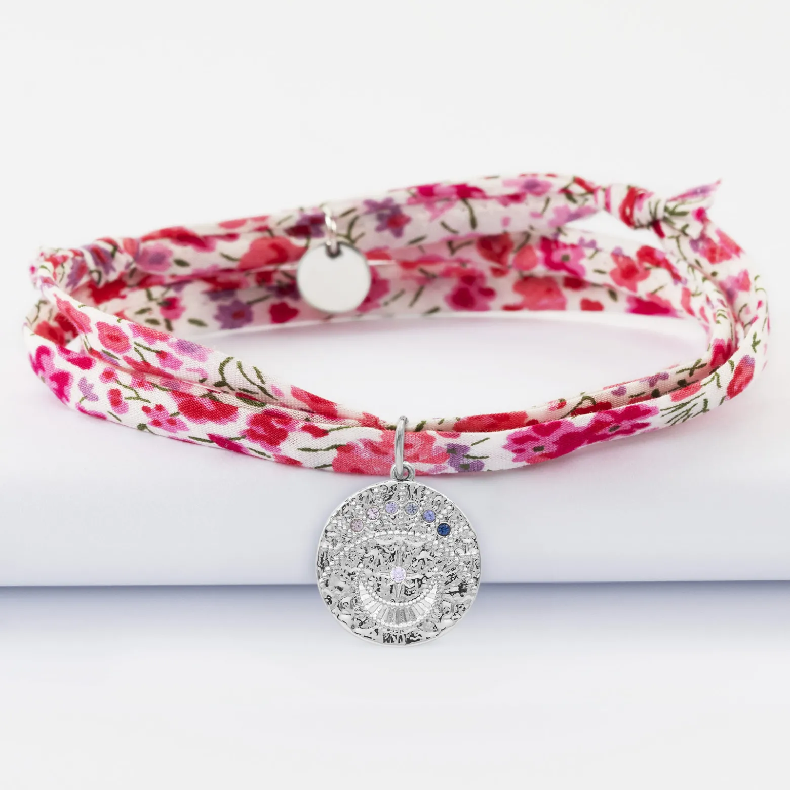 Bracelet 3 tours Liberty personnalisé médaille Lune zircons crépuscule gravée argent 16 mm