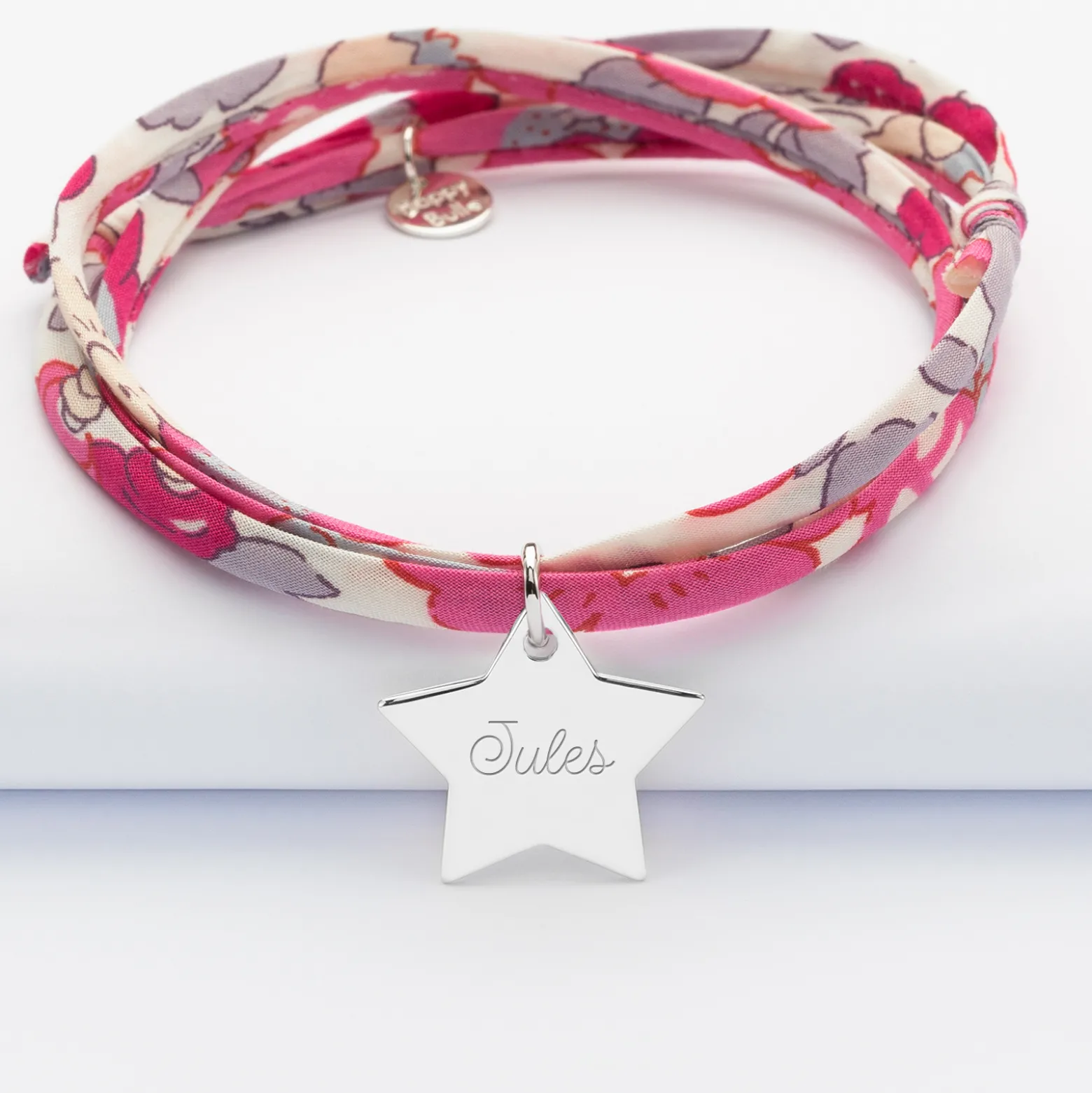 Bracelet 3 tours Liberty personnalisé prénom médaille gravée argent étoile 20x20 mm