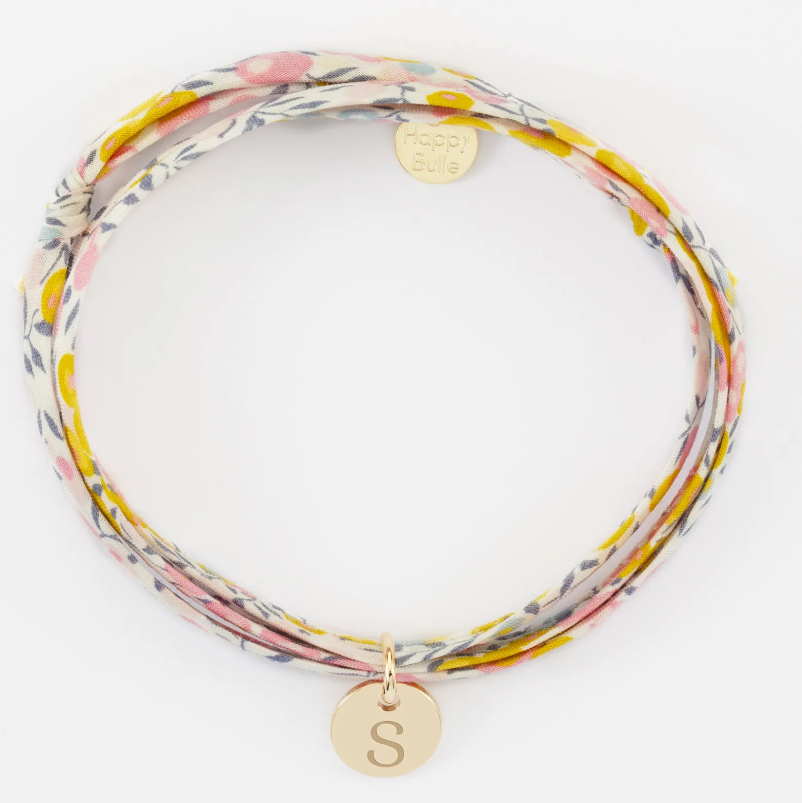 Bracelet 3 tours Liberty personnalisé initiale médaille gravée martelée plaqué or 10 mm