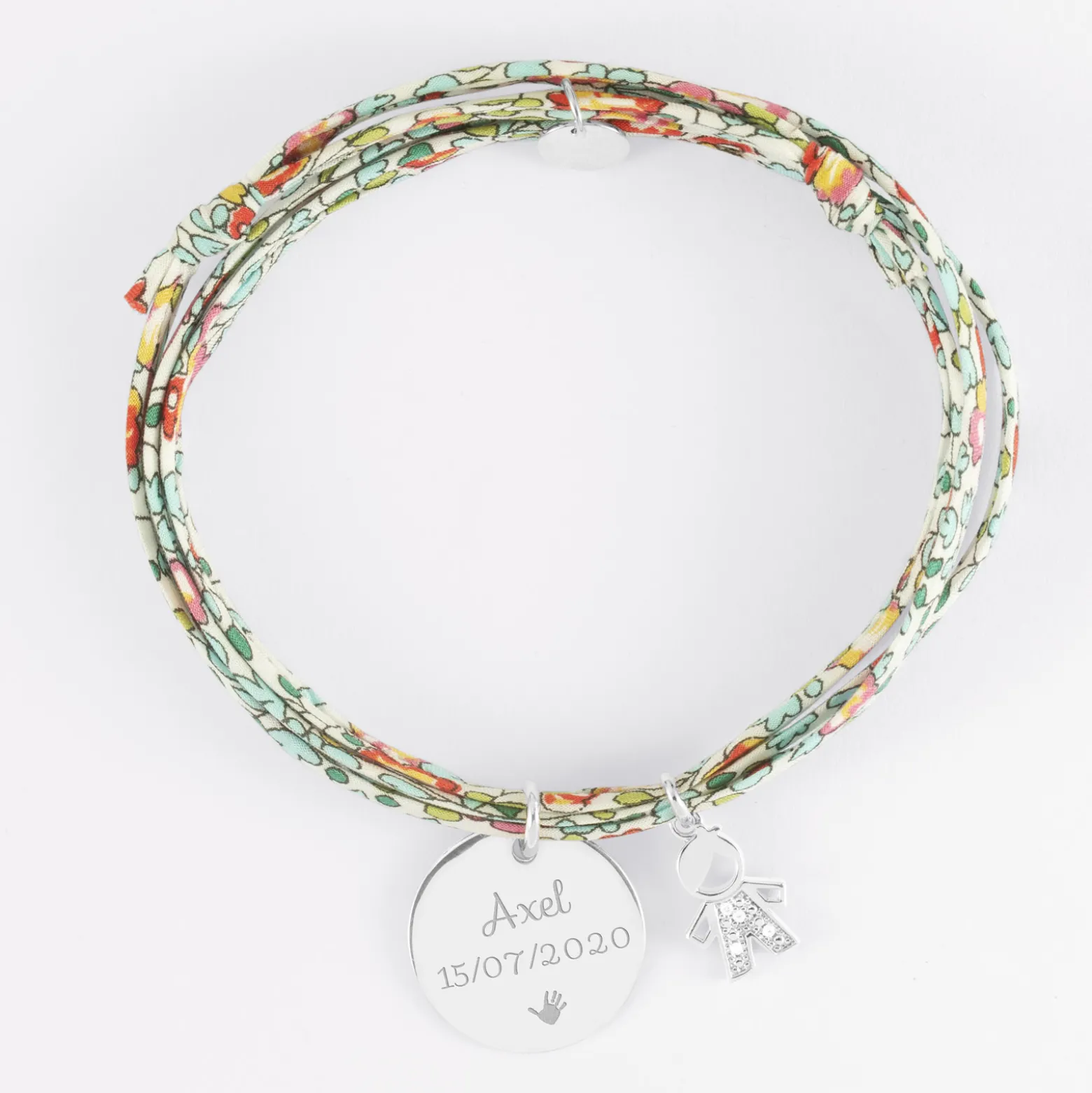 Bracelet 3 tours Liberty personnalisé médaille gravée argent 19 mm et breloque petit garçon scintillant 12 mm