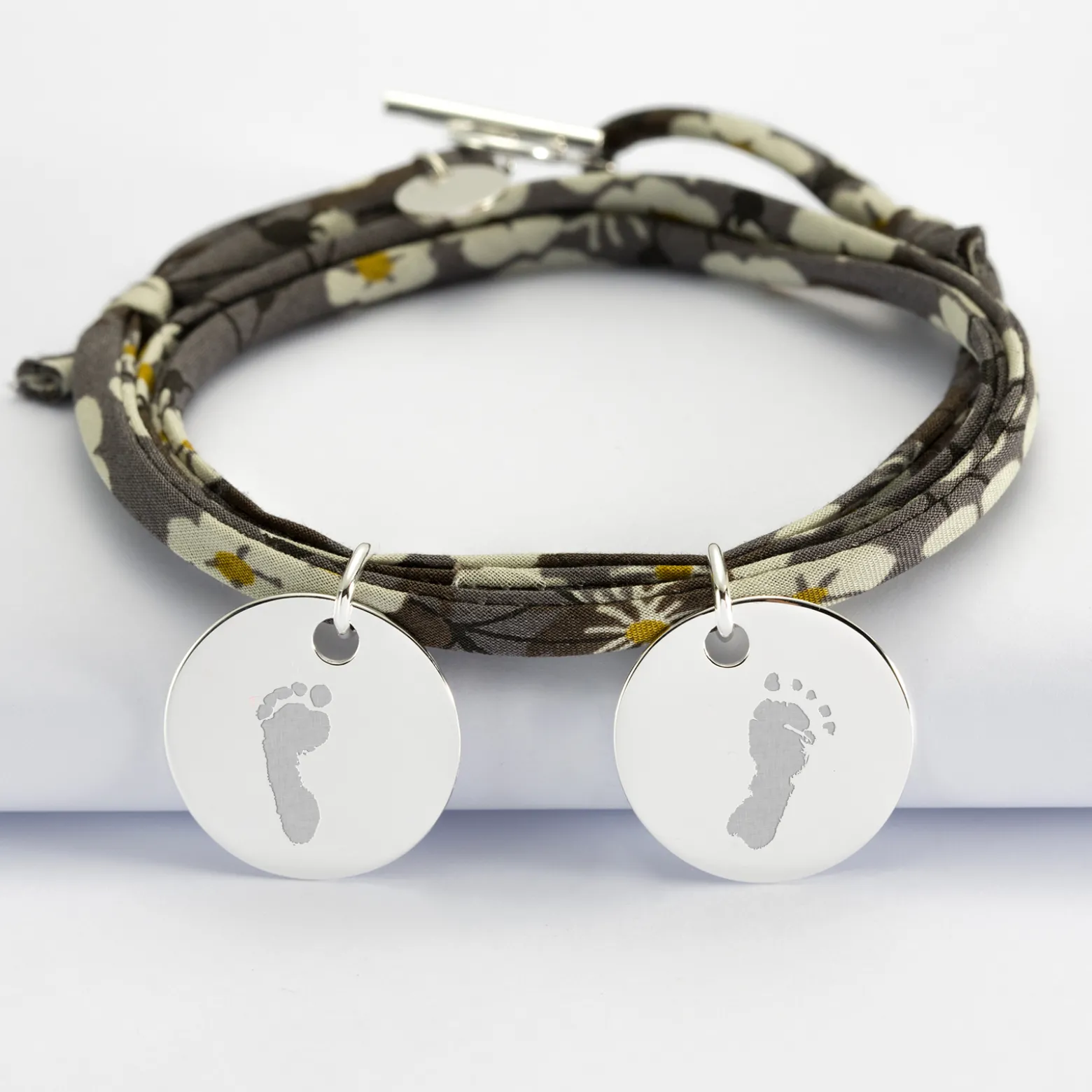 Bracelet 3 tours Liberty personnalisé 2 médailles gravées argent 19 mm