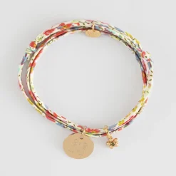 Bracelet 3 tours Liberty personnalisé médaille gravée plaqué or 15 mm et breloque fleur zircon plaqué or 8 mm