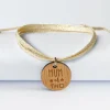 Bracelet 3 tours médaille gravée bois dormeuse ronde 20 mm "Mum of two"