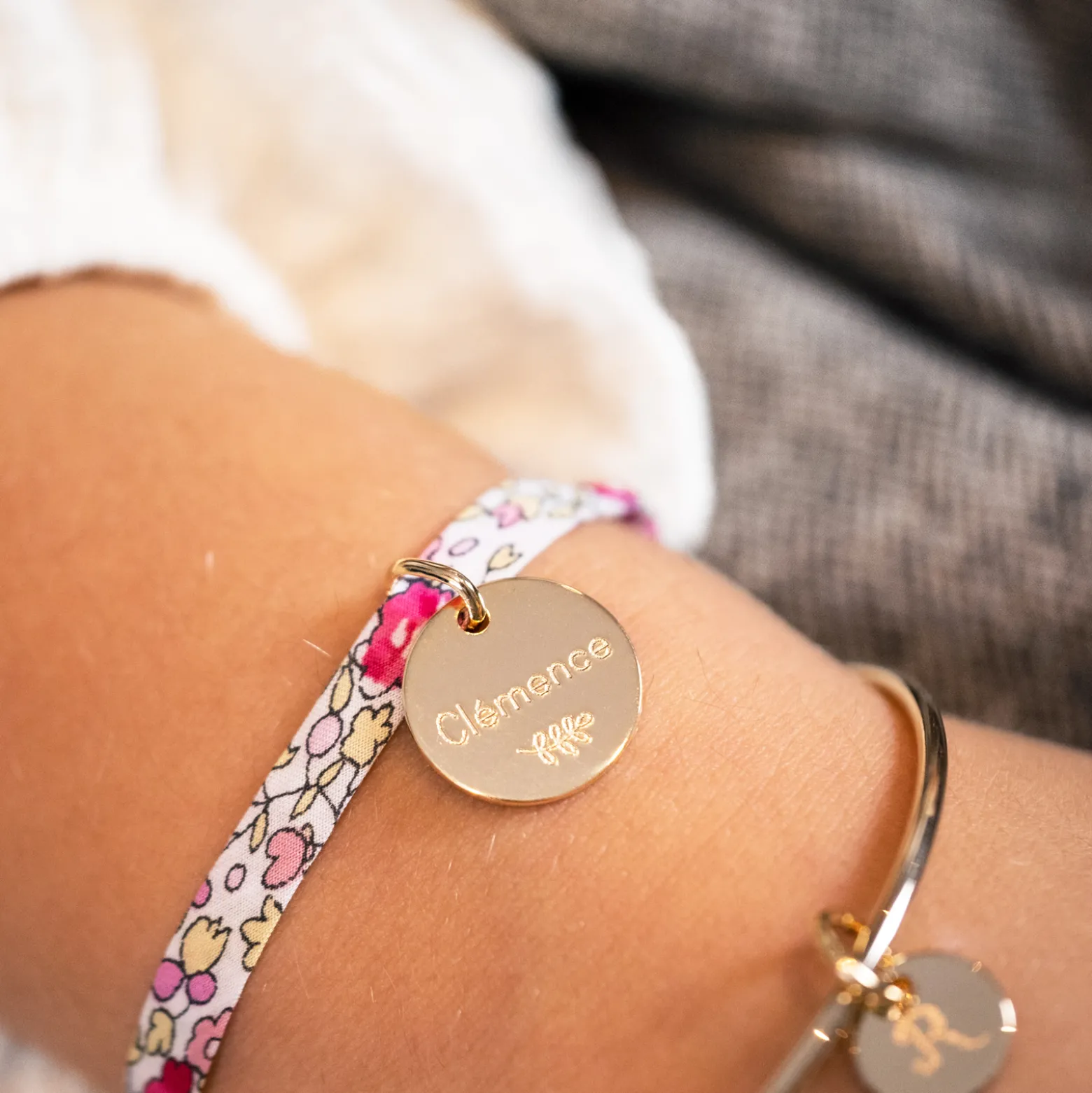 Bracelet Baptême enfant Liberty personnalisé médaille gravée plaqué or 15 mm