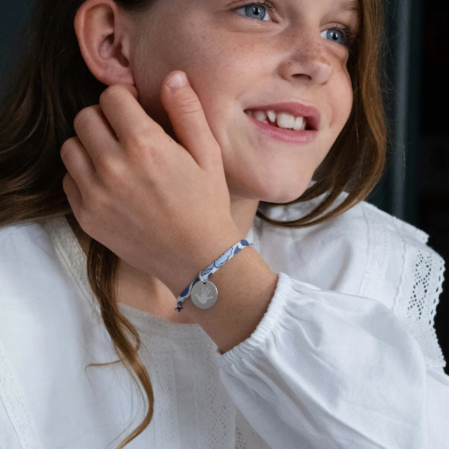 Bracelet baptême enfant Liberty personnalisé médaille gravée argent 15 mm