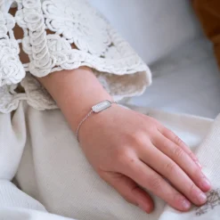 Bracelet chaine enfant personnalisé médaille gravée argent plaque 20x8 mm