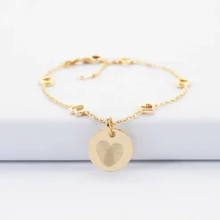 Bracelet chaîne coeurs ajourés Mariée personnalisé médaille gravée plaqué or 15 mm