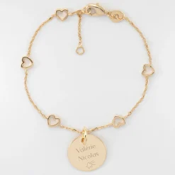 Bracelet chaîne coeurs ajourés Mariée personnalisé médaille gravée plaqué or 15 mm