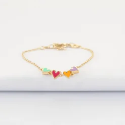 Bracelet chaîne enfant cœur email multicolore plaqué or