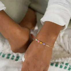 Bracelet chaîne enfant cœur email multicolore plaqué or