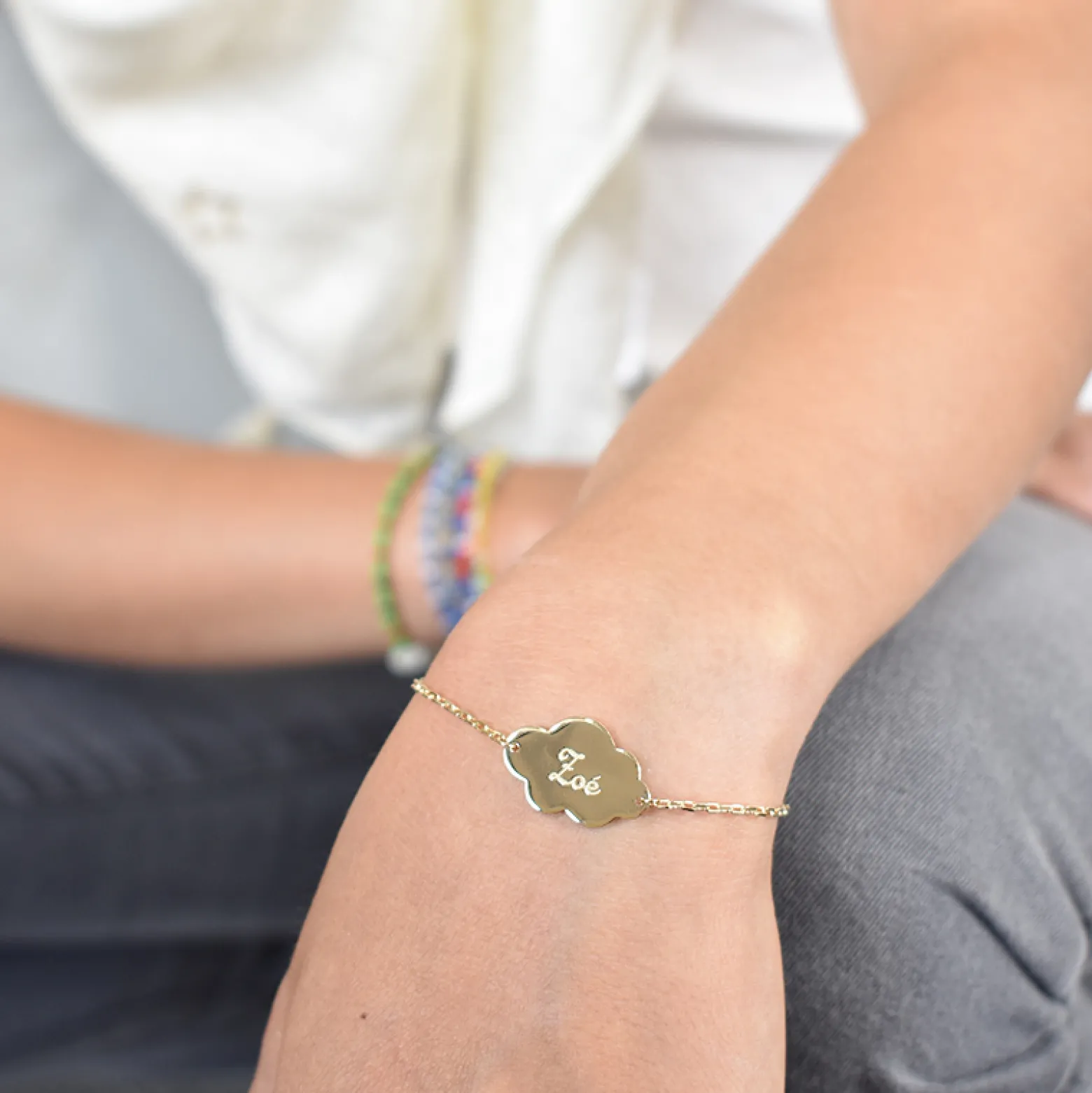 Bracelet chaîne enfant personnalisé médaille gravée plaqué or nuage 2 trous 20x14 mm - Nos petits imparfaits
