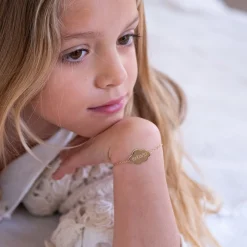 Bracelet chaîne enfant personnalisé médaille gravée plaqué or nuage 2 trous 20x14 mm