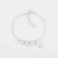 Bracelet chaîne Maman pastilles estampillées "Mom" argent et breloque lettre initiale 5 mm