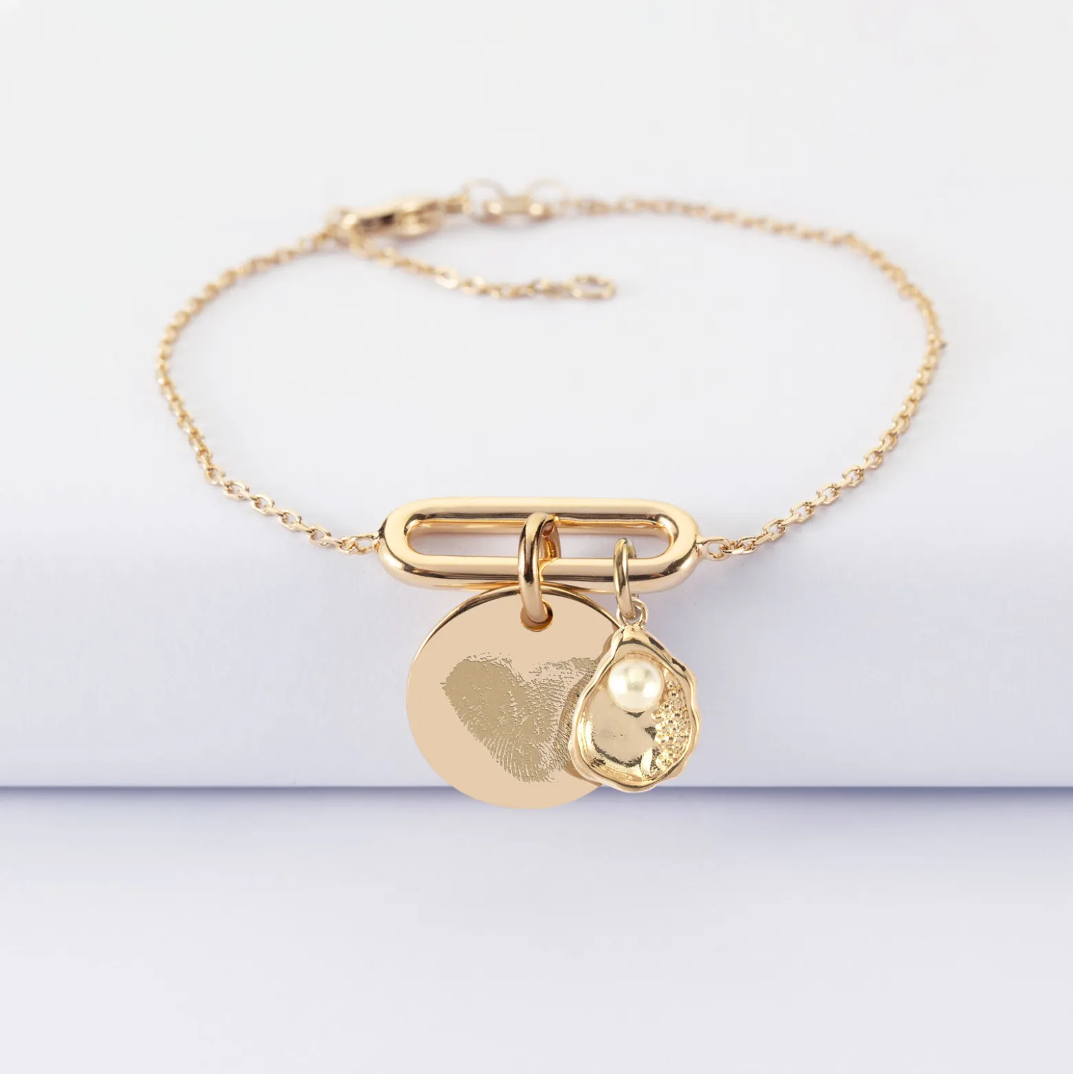 Bracelet chaîne ovale ouvert personnalisé médaille gravée plaqué or 15 mm et breloque(s) summer - à composer