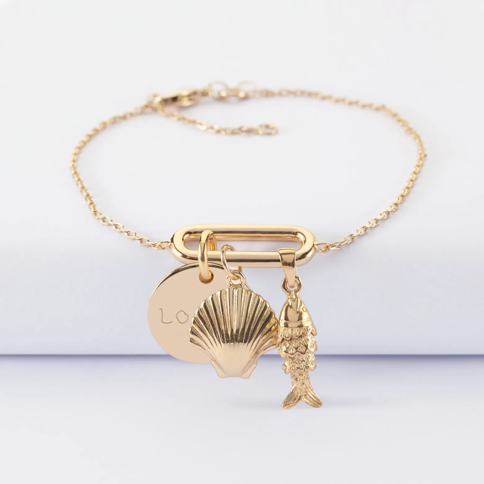 Bracelet chaîne ovale ouvert personnalisé médaille gravée plaqué or 15 mm et breloque(s) summer - à composer