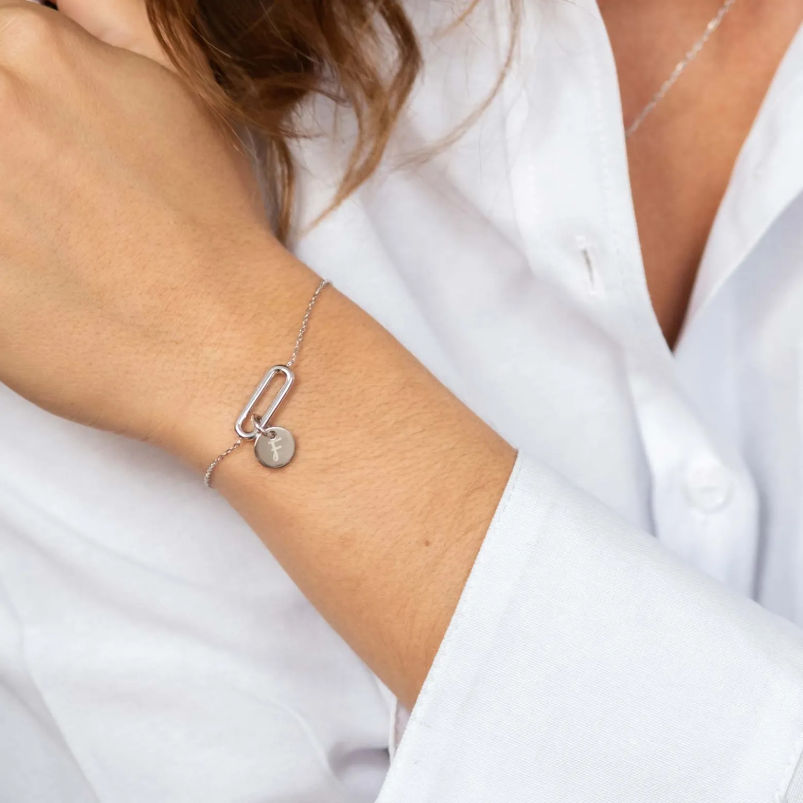 Bracelet chaîne ovale ouvert personnalisé médaille gravée argent 10 mm