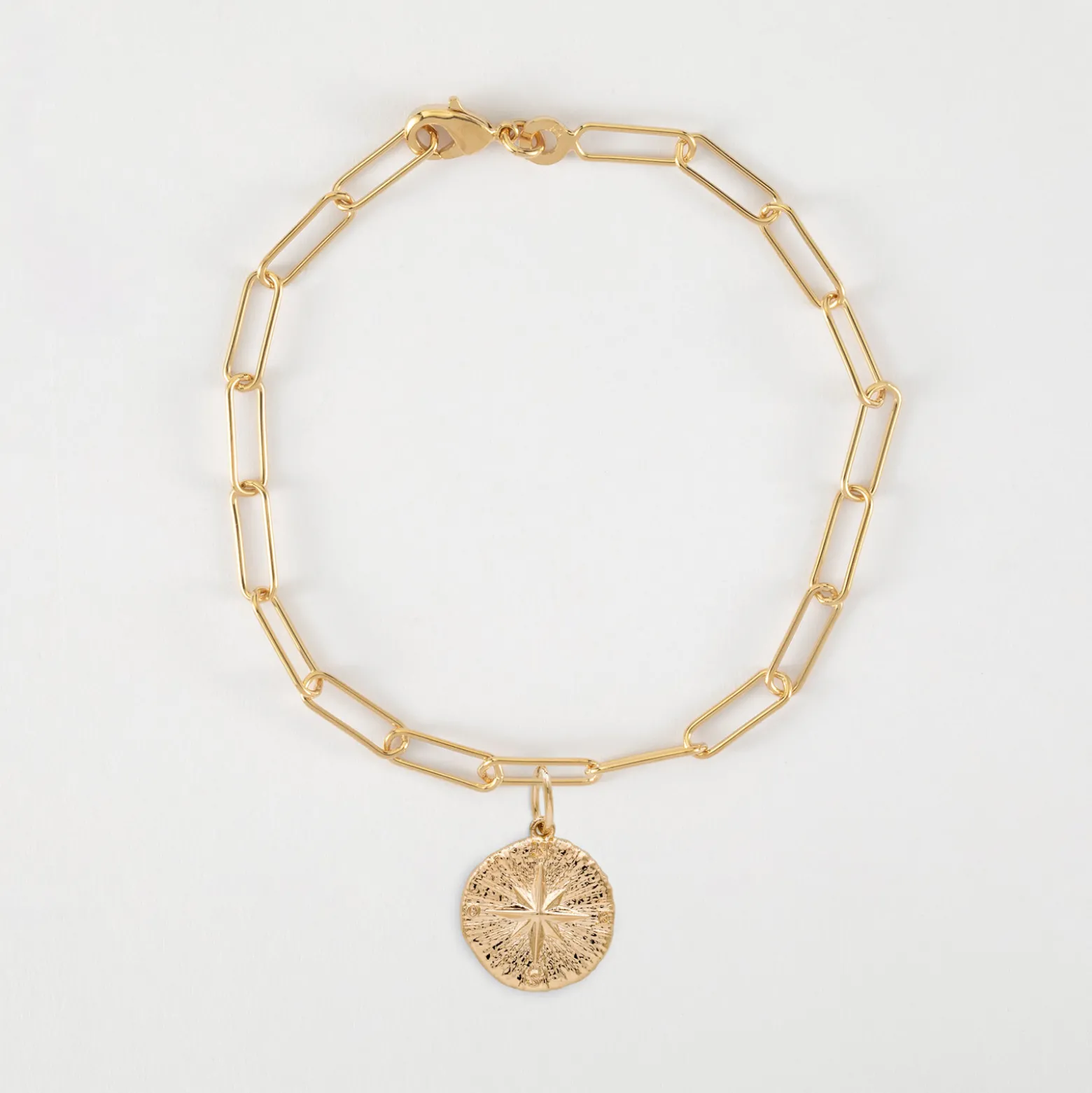 Bracelet chaîne personnalisé petites mailles médaille gravée plaqué or rose des vents texturée 14 mm