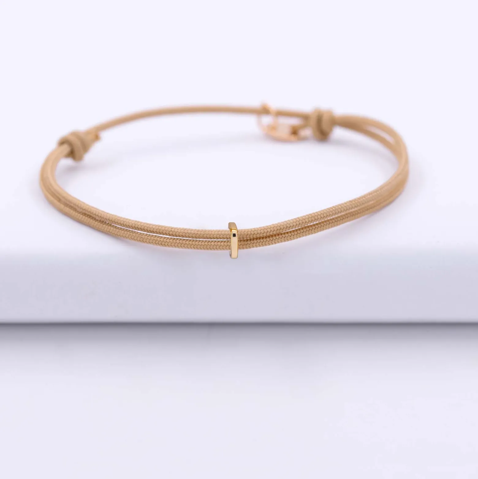 Bracelet enfant cordon double personnalisé collection Chapitre plaqué or - à composer