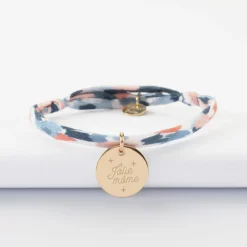 Bracelet enfant Liberty personnalisé médaille martelée gravée plaqué or 15 mm