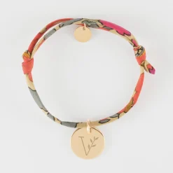 Bracelet enfant Liberty personnalisé médaille gravée plaqué or coeur estampillé 15 mm - HappyBulle x Atelier Wagram