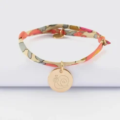 Bracelet enfant Liberty personnalisé médaille gravée plaqué or coeur estampillé 15 mm - HappyBulle x Atelier Wagram
