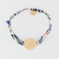 Bracelet enfant Liberty personnalisé médaille contour fleur gravée plaqué or 2 trous 15 mm