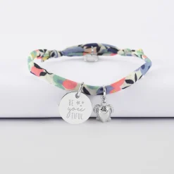 Bracelet enfant Liberty personnalisé médaille gravée argent 15 mm et breloque(s) summer - à composer