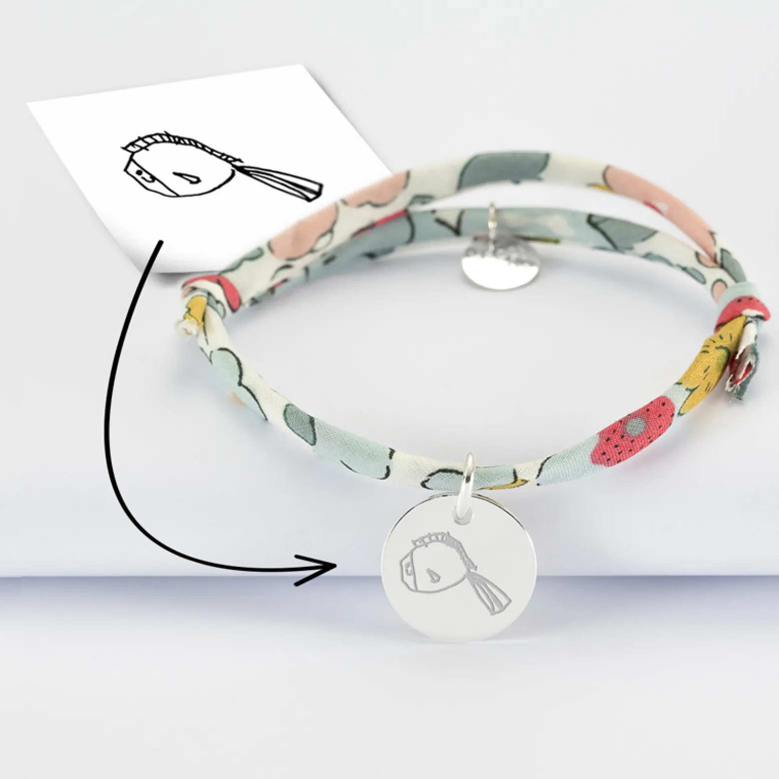 Bracelet enfant Liberty personnalisé médaille gravée argent 15 mm