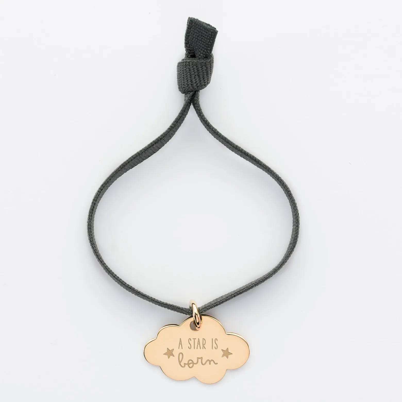 Bracelet enfant personnalisé cordon élastique médaille gravée plaqué or nuage 20x14 mm