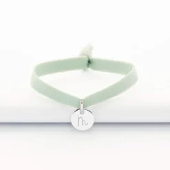 Bracelet enfant personnalisé cordon élastique médaille gravée argent initiale 10 mm