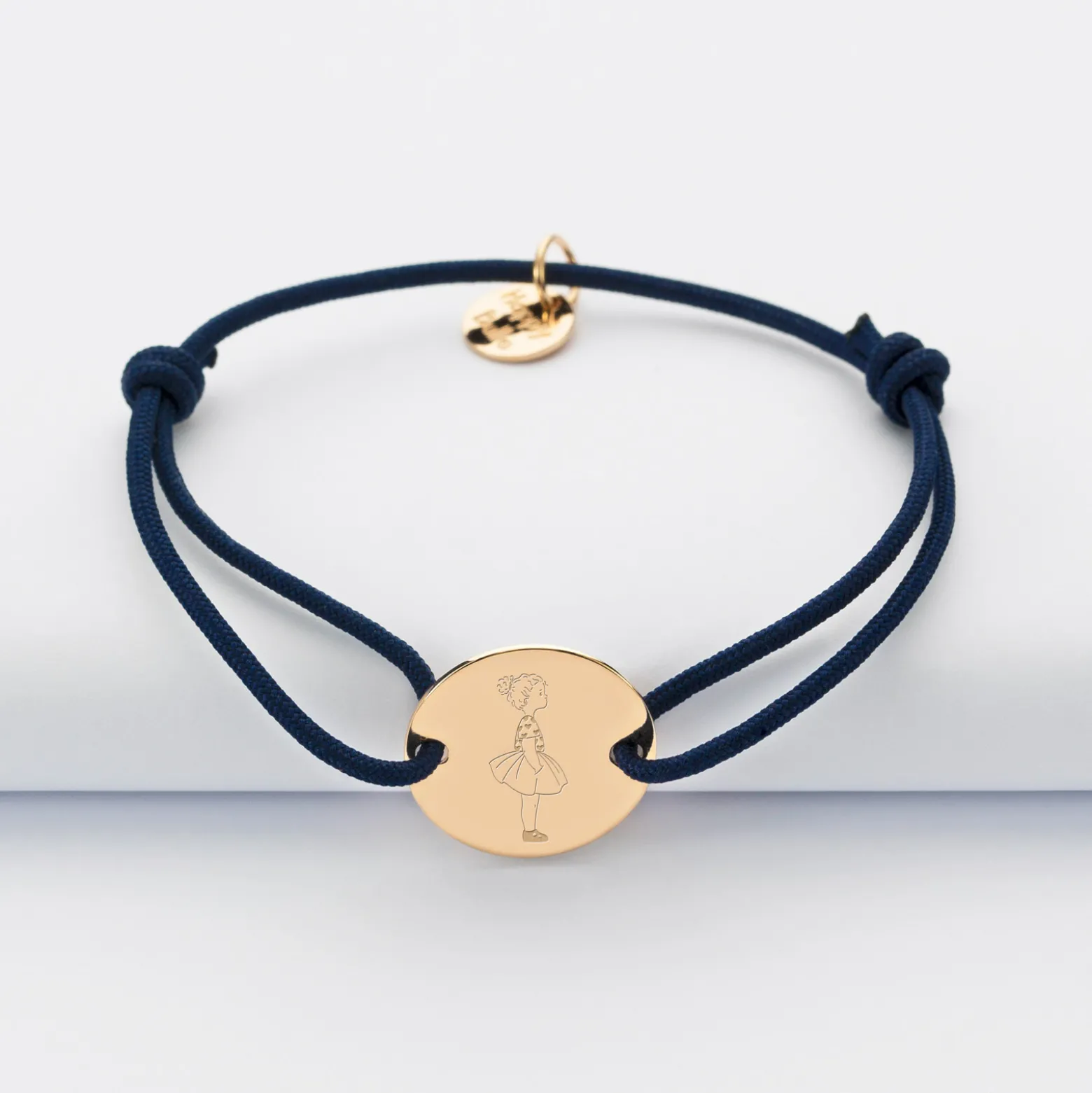 Bracelet enfant personnalisé illustration médaille gravée plaqué or 2 trous 15 mm - HappyBulle x Marie Savart