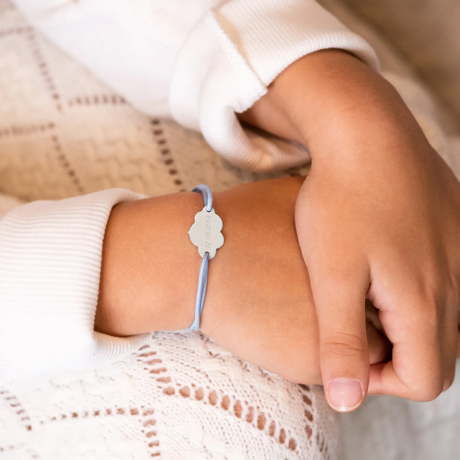 Bracelet enfant personnalisé médaille gravée argent nuage 2 trous 20x14 mm
