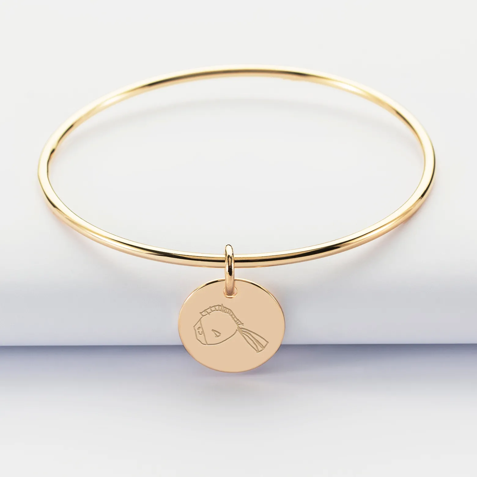 Bracelet enfant personnalisé jonc plaqué or médaille gravée 15 mm