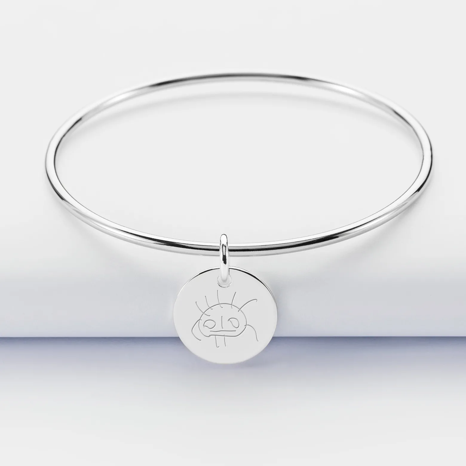 Bracelet enfant personnalisé jonc argent médaille gravée 15 mm