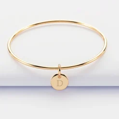 Bracelet enfant personnalisé jonc plaqué or médaille gravée initiale 10 mm