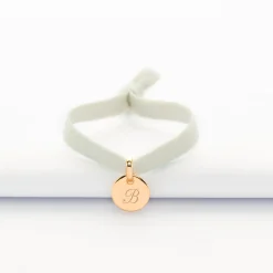 Bracelet enfant personnalisé cordon élastique médaille gravée plaqué or initiale 10 mm