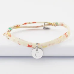 Bracelet enfant personnalisé Liberty médaille martelée gravée initiale argent 10mm - Nos petits imparfaits