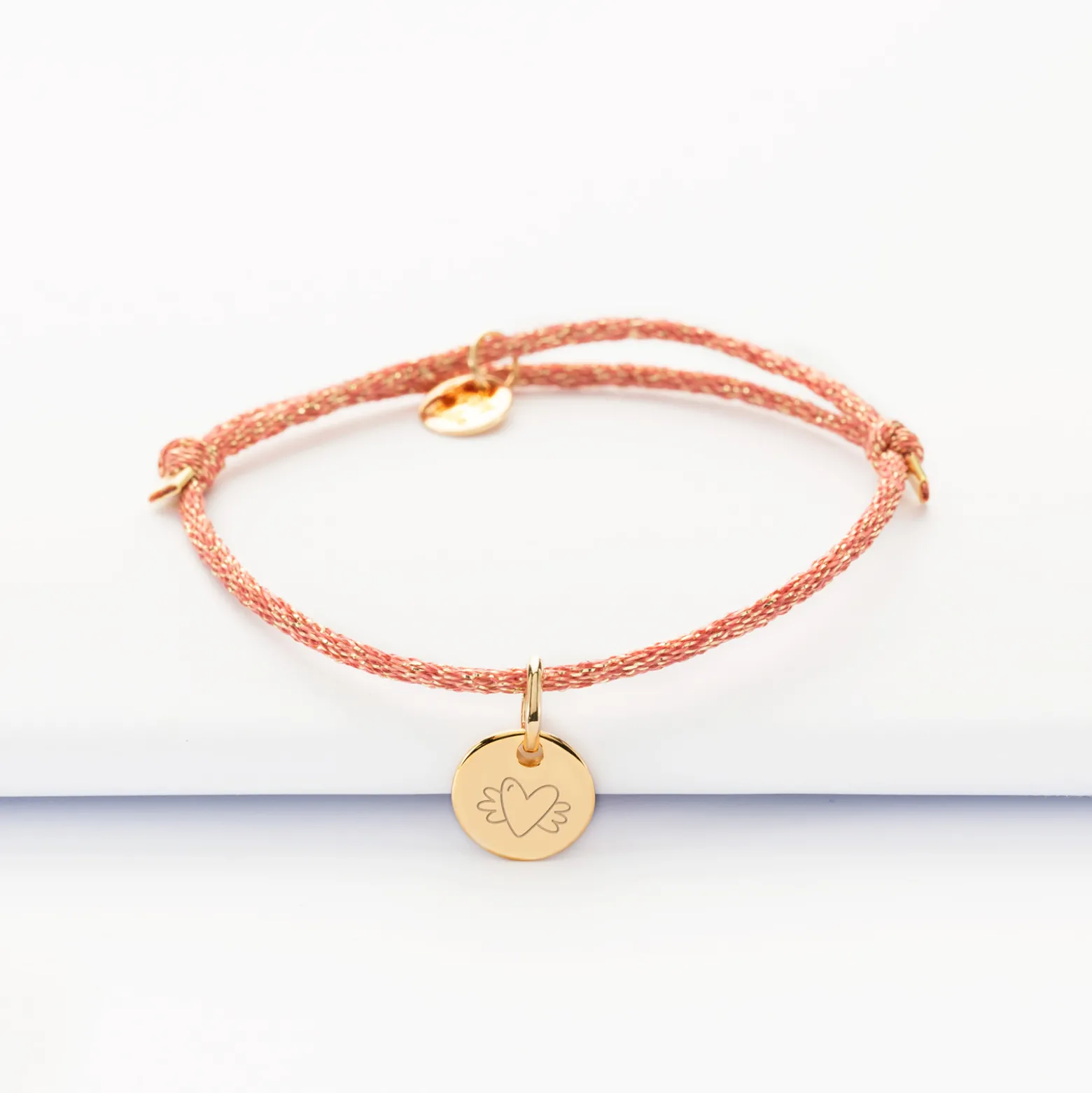 Bracelet enfant personnalisé cordon pailleté médaille gravée plaqué or initiale 10 mm