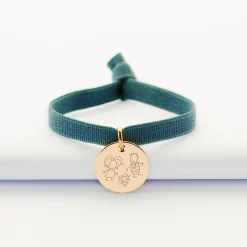 Bracelet enfant personnalisé cordon élastique médaille gravée plaqué or 15 mm