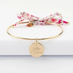Bracelet EVJF personnalisé jonc plaqué or et cordon Liberty médaille gravée 15 mm