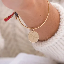 Bracelet EVJF personnalisé jonc plaqué or et cordon Liberty médaille gravée 15 mm
